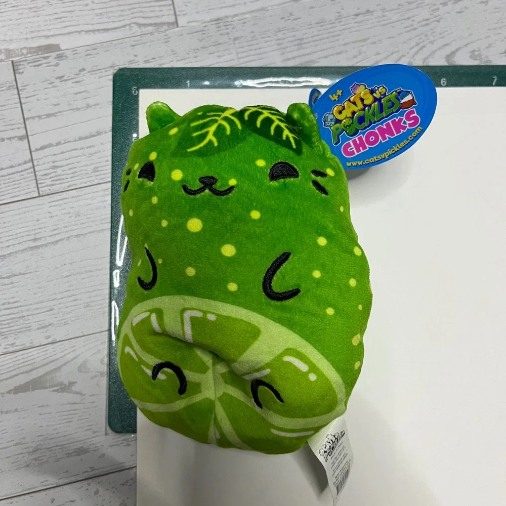 Cats vs‎ Pickles Chonks Limerick Green Lime Plush New With Tags